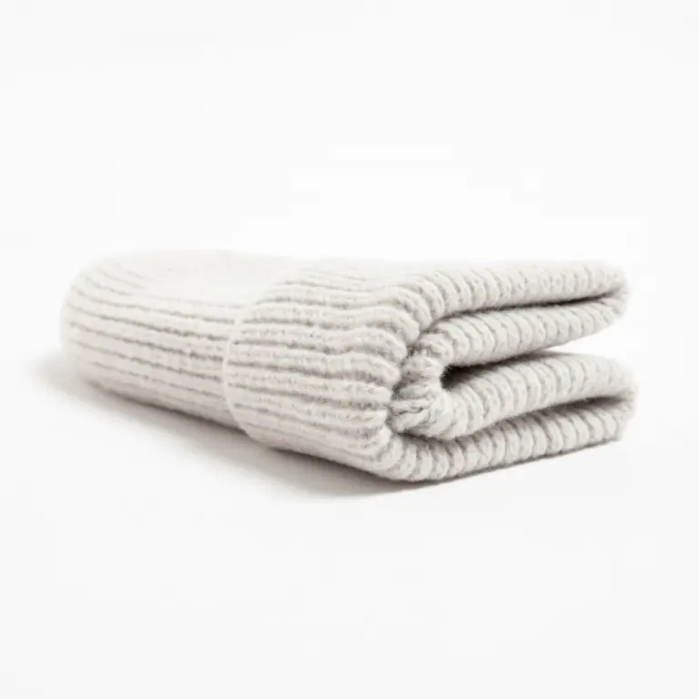 Шапка женская белая опт.