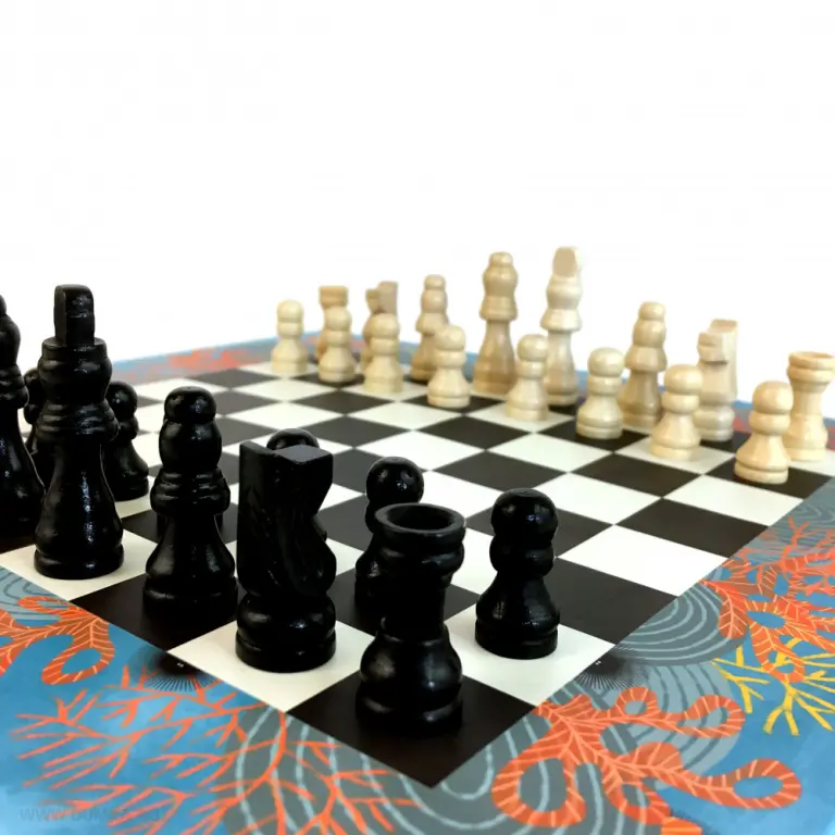 Настольная игра «Шахматы». Оптом.