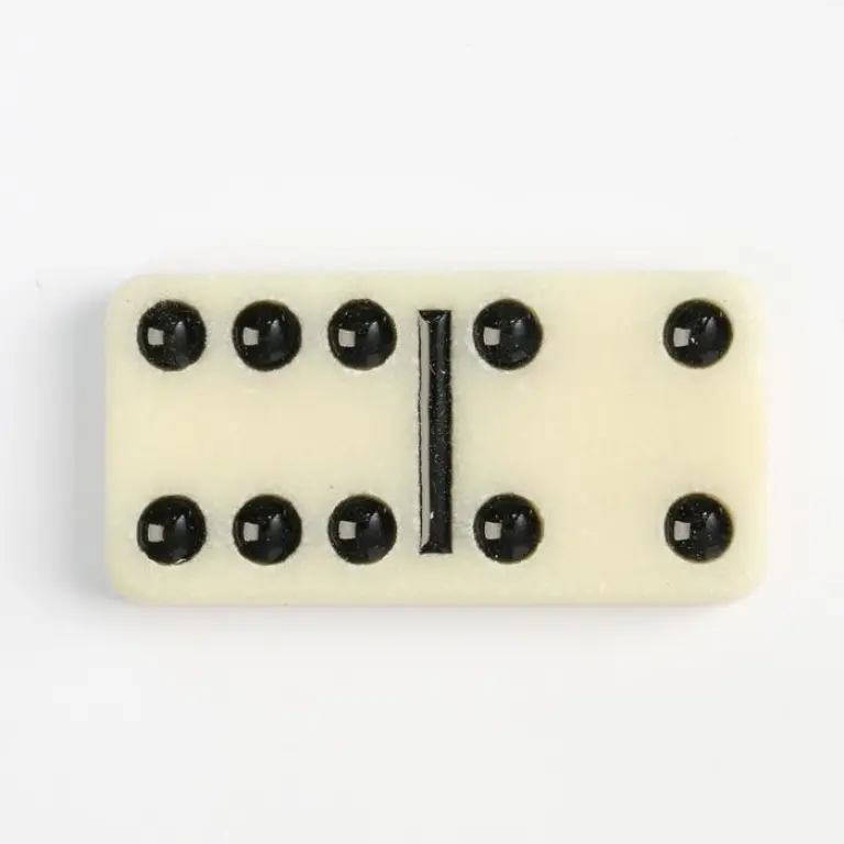 Настольная игра домино.